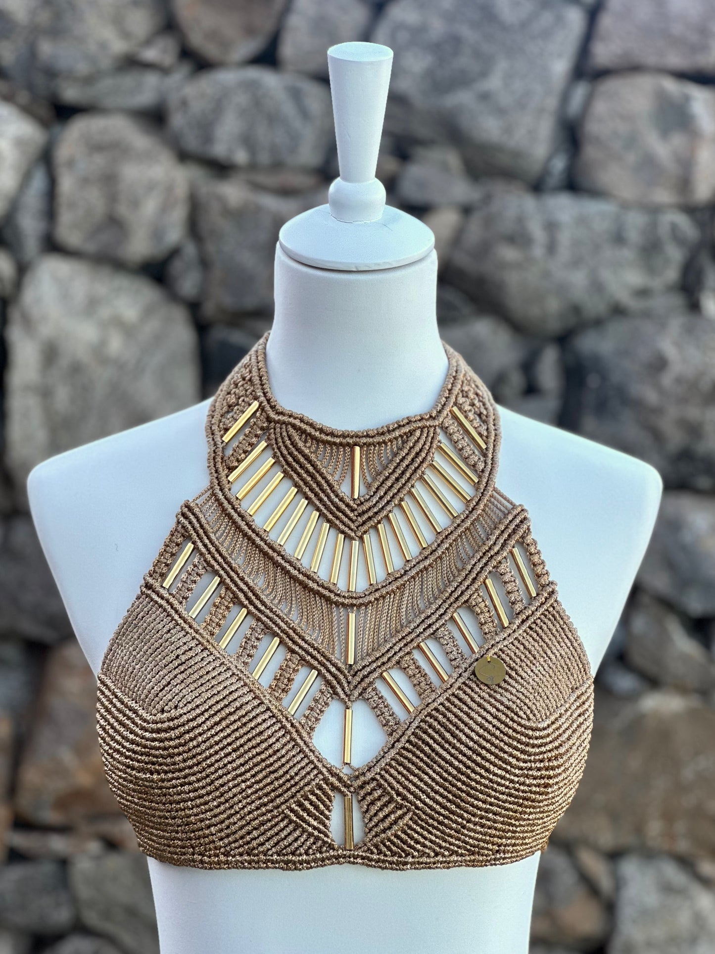 Conjunto Top con Hombreras y Falda